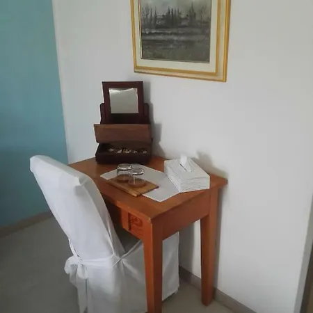 Alojamento de Acomodação e Pequeno-almoço Guglielmina 3*